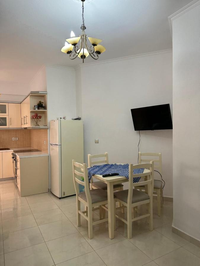 Velis Apartment Sarandë Eksteriør billede